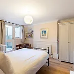 Charming London Retreat