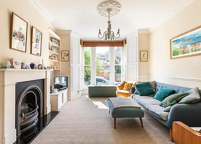 Charming London Retreat