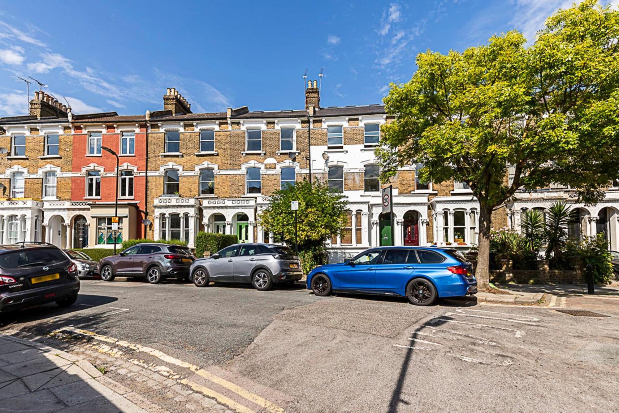 Charming Retreat Apartment London
